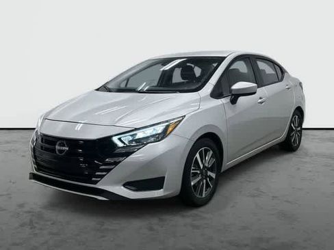 Used 2025 Nissan Versa SV FWD image 1