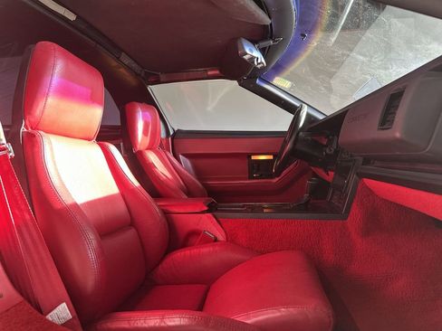 Used 1988 Chevrolet Corvette Coupe image 18