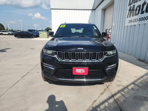 New 2025 Jeep Grand Cherokee Limited w/ Luxury Tech Group II image 8