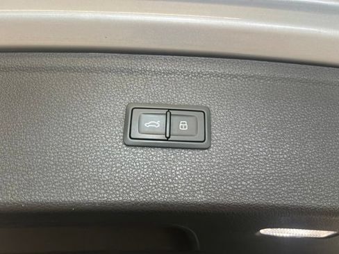 Used 2018 Audi Q5 2.0T Premium Plus w/ Premium Plus Package AWD/4WD image 10
