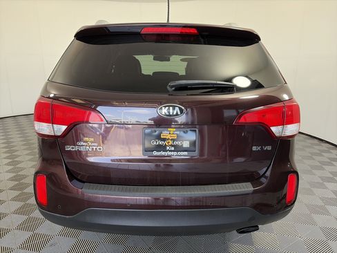 Used 2015 Kia Sorento EX FWD image 9