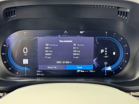 Used 2023 Volvo XC60 B5 Ultimate w/ Protection Package Premier image 20