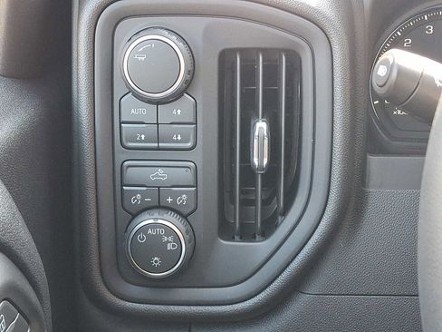 Used 2026 Chevrolet Silverado 1500 Custom Trail Boss image 25