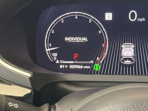 Used 2024 Acura MDX SH-AWD w/ Technology Package image 31