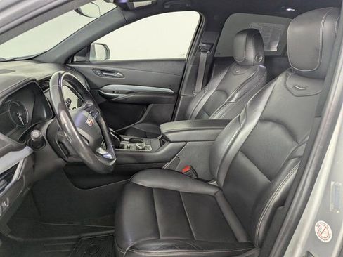 Used 2020 Cadillac XT4 Premium Luxury image 16