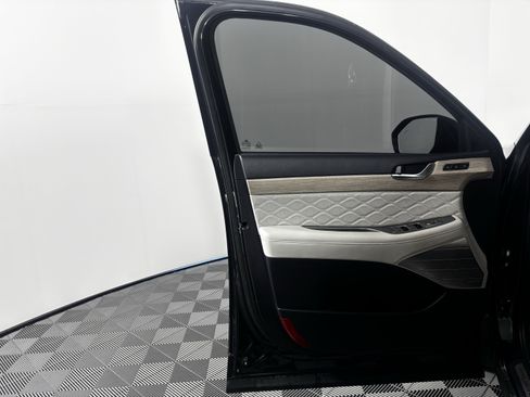 Used 2022 Hyundai Palisade Calligraphy image 23