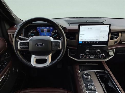 Used 2024 Ford Expedition Max Limited image 13