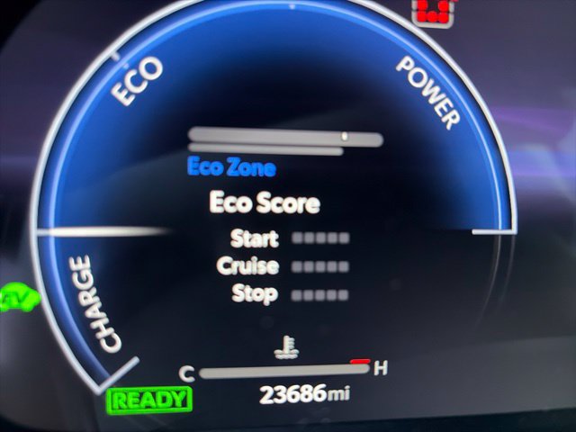 Used 2025 Toyota Sienna XSE AWD/4WD image 12