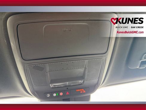 Used 2024 Chevrolet Traverse LT FWD image 29