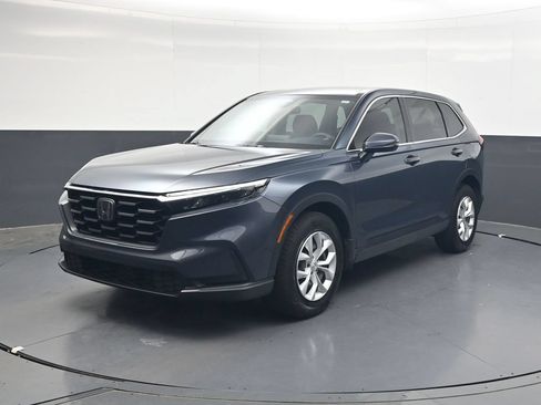 Used 2025 Honda CR-V LX image 8