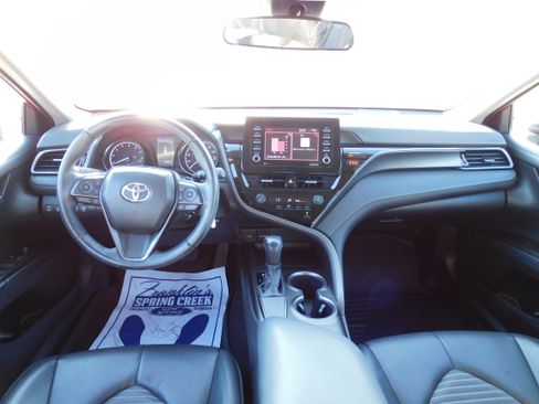 Used 2021 Toyota Camry SE image 13
