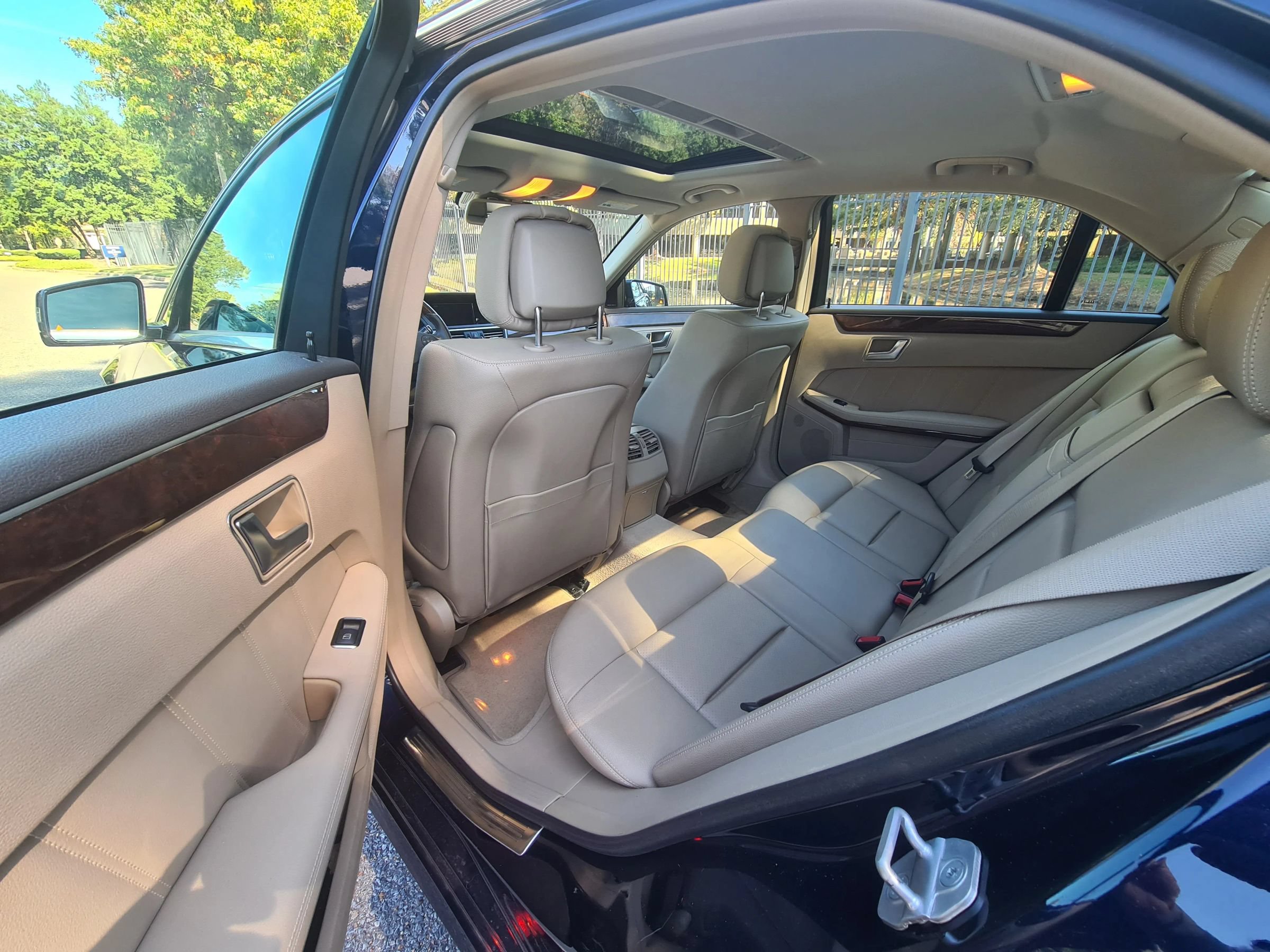 Used 2013 Mercedes-Benz E 350 Sedan image 13