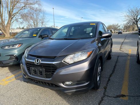 Used 2016 Honda HR-V EX image 7