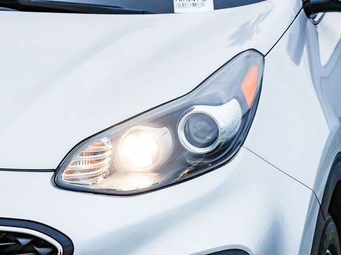 Used 2020 Kia Sportage EX image 5