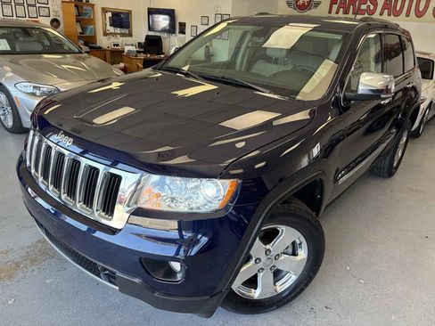 Used 2013 Jeep Grand Cherokee Limited w/ Luxury Group II image 9
