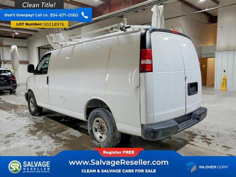 Used 2017 Chevrolet Express 2500 RWD image 3