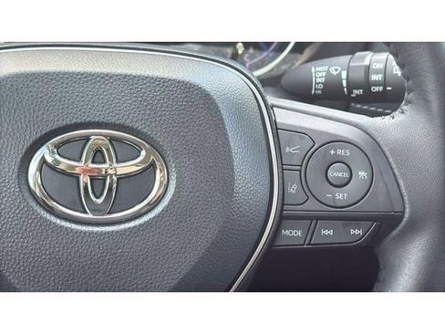 Certified 2025 Toyota RAV4 XLE Premium AWD/4WD image 23