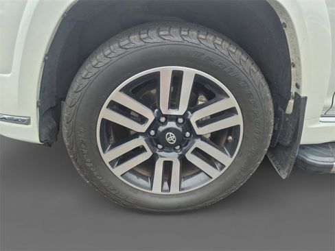 Used 2021 Toyota 4Runner Limited image 14