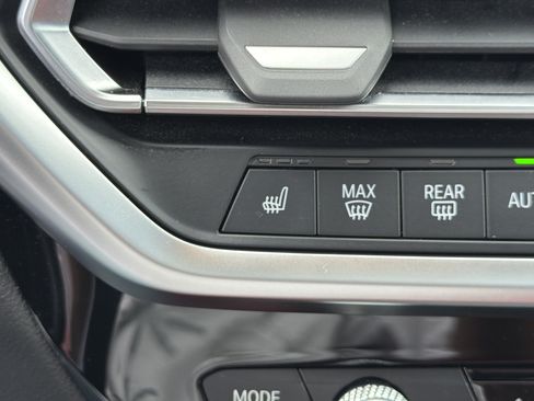 Used 2022 BMW X3 sDrive30i w/ M Sport Package 2 RWD image 32