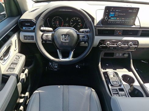 Used 2025 Honda Pilot EX-L image 20