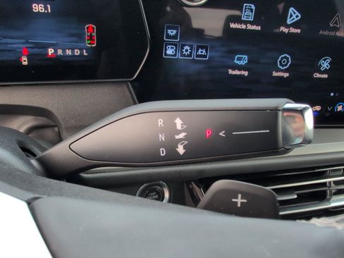 Used 2025 Chevrolet Traverse LT AWD/4WD image 22