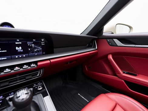 Used 2022 Porsche 911 Carrera S image 83