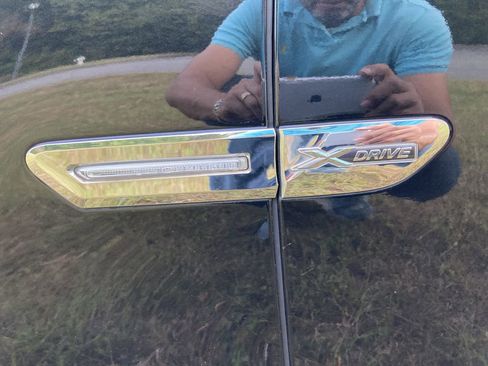 Used 2011 BMW 750Li xDrive image 13