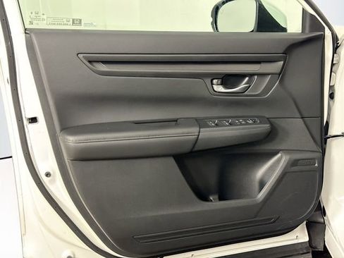 Certified 2025 Honda CR-V EX image 25