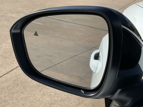 New 2026 Nissan Kicks SV image 10