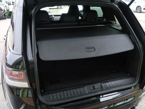 Used 2016 Land Rover Range Rover Sport SVR image 15