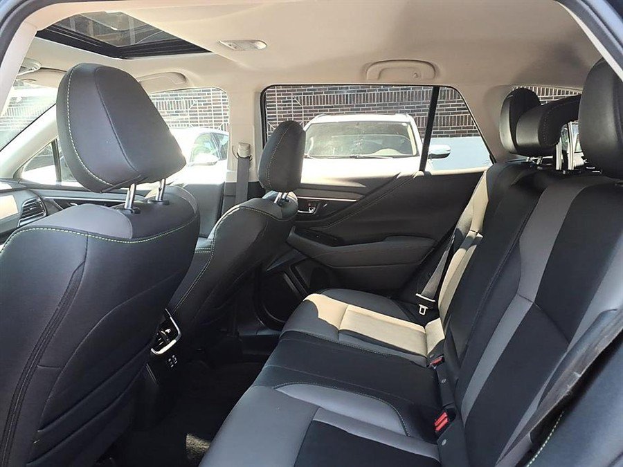 Used 2024 Subaru Outback Onyx Edition AWD/4WD image 12