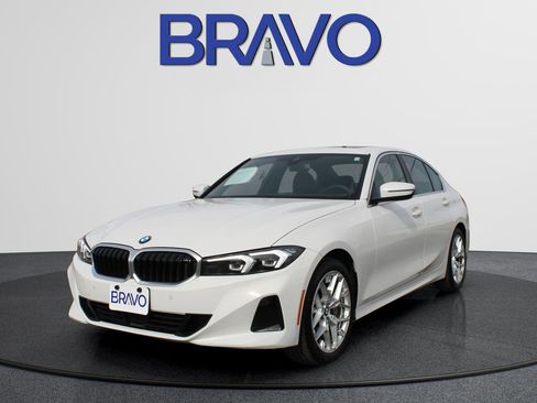 Used 2025 BMW 330i Sedan image 9