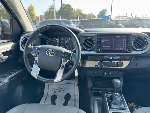 Used 2021 Toyota Tacoma SR5 image 12
