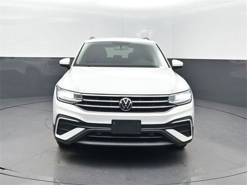 Used 2022 Volkswagen Tiguan S image 36