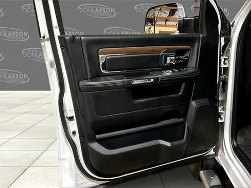 Used 2017 RAM 3500 Laramie image 12