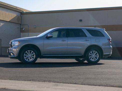 Used 2020 Dodge Durango SXT w/ 3rd Row Seating Group image 4