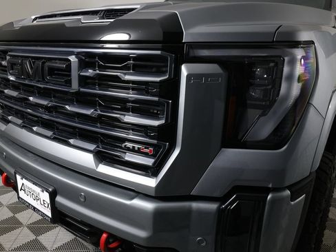 Used 2025 GMC Sierra 2500 AT4 w/ AT4 Premium Plus Package AWD/4WD image 41