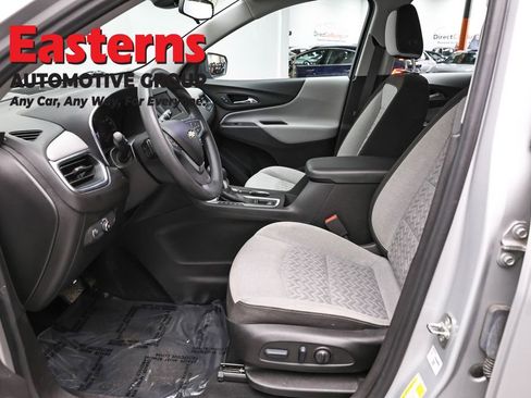 Used 2022 Chevrolet Equinox LS AWD/4WD image 14