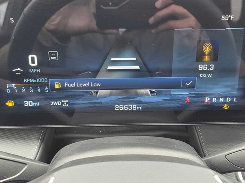 Used 2026 Chevrolet Equinox LT AWD/4WD image 24