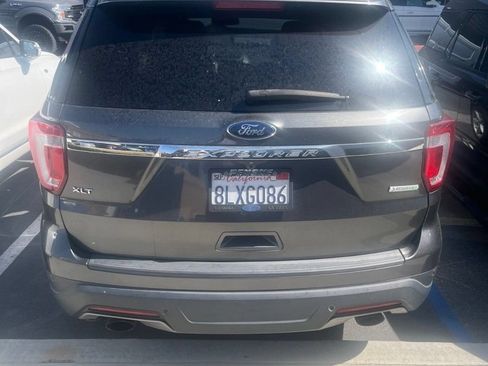 Used 2019 Ford Explorer XLT w/ Equipment Group 202A FWD image 4