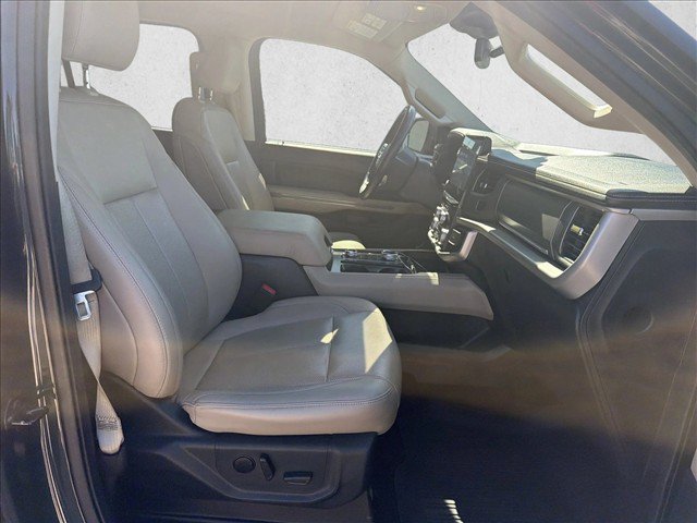 Used 2022 Ford Expedition Max XLT AWD/4WD image 26