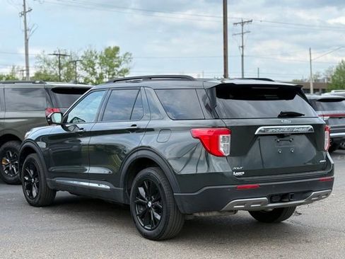 Certified 2023 Ford Explorer XLT w/ Equipment Group 202A AWD/4WD image 40