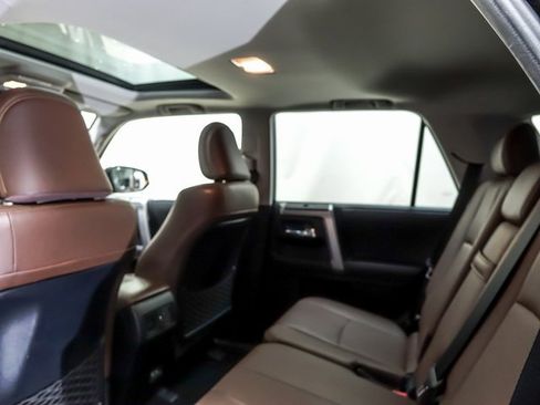 Used 2021 Toyota 4Runner Limited image 12