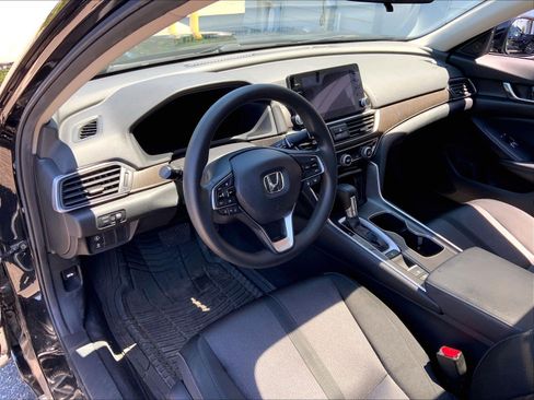Used 2020 Honda Accord EX image 13