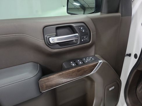 Used 2020 GMC Sierra 1500 Denali w/ Technology Package AWD/4WD image 11