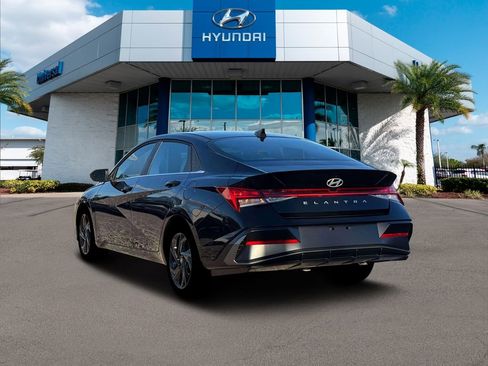 New 2026 Hyundai Elantra SEL Sport Premium FWD image 6