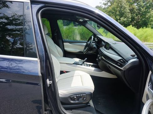 Used 2017 BMW X5 xDrive40e AWD/4WD image 18