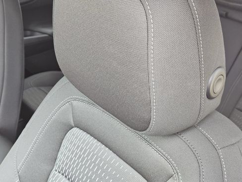 New 2027 Chevrolet Equinox LT FWD image 16