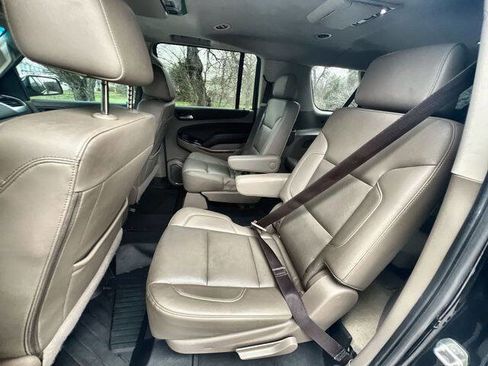 Used 2017 Chevrolet Suburban Premier image 24