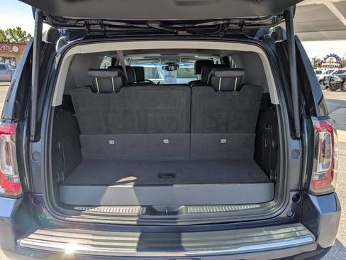 Used 2017 GMC Yukon Denali AWD/4WD image 16